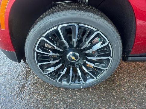 New 2026 Chevrolet Tahoe High Country AWD/4WD image 12
