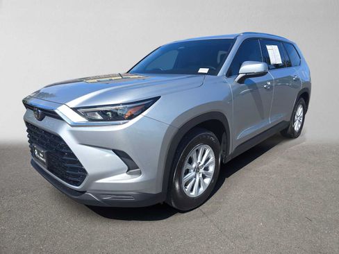 Used 2026 Toyota Grand Highlander AWD Hybrid image 7