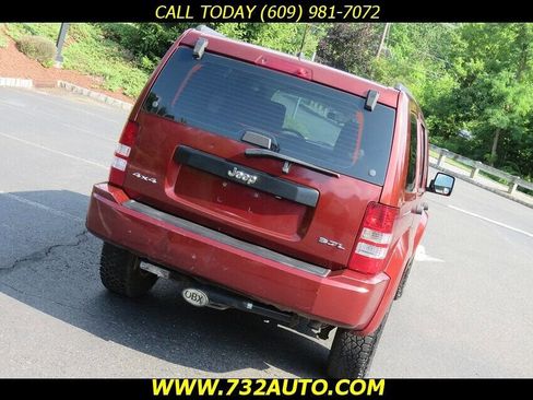 Used 2008 Jeep Liberty Sport image 26