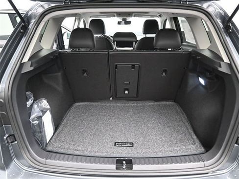 New 2026 Volkswagen Taos SEL image 12