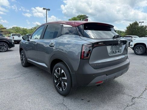 New 2025 Nissan Kicks SV image 7