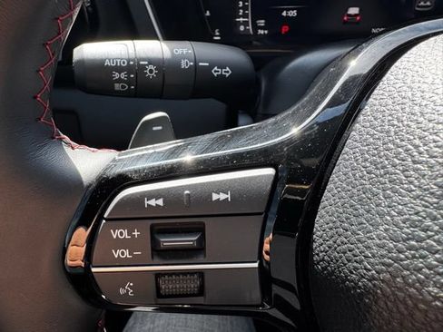 Used 2025 Honda Pilot Black Edition image 24
