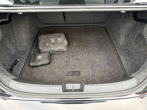 Used 2021 Volkswagen Jetta SE image 27