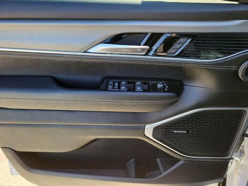 Used 2023 Jeep Wagoneer Series II image 23