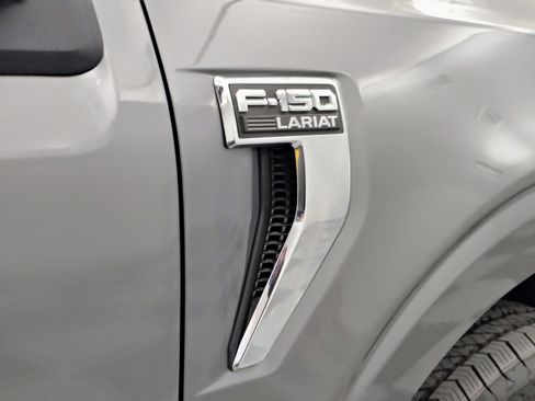 Used 2021 Ford F150 Lariat image 13