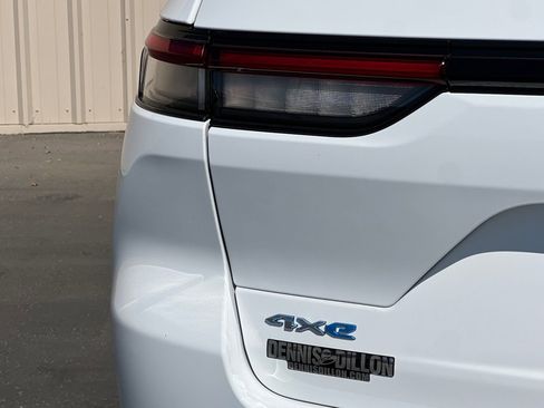 New 2024 Jeep Grand Cherokee Limited 4xe w/ Luxury Tech Group II image 6