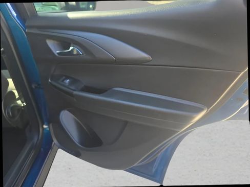 Used 2021 Chevrolet TrailBlazer LT w/ Convenience Package image 18