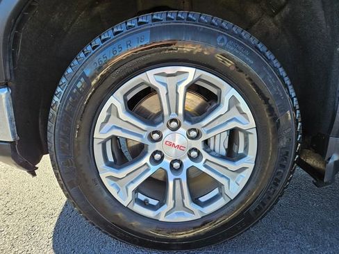 Used 2025 GMC Sierra 1500 SLT AWD/4WD image 35