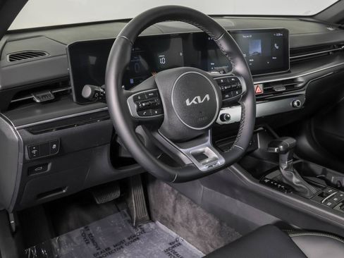 Used 2025 Kia K5 GT FWD image 5