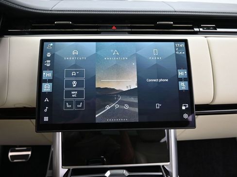 Used 2024 Land Rover Range Rover Autobiography image 29