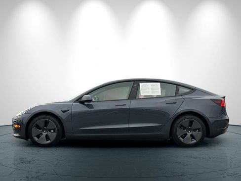 Used 2022 Tesla Model 3 image 7