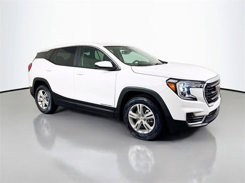 Used 2024 GMC Terrain SLE image 22