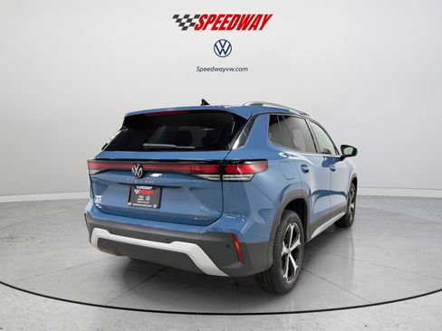 New 2026 Volkswagen Tiguan SE image 7