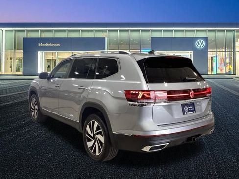 Certified 2025 Volkswagen Atlas SEL image 11