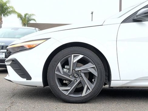 Certified 2025 Hyundai Elantra Sport FWD image 25