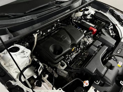 Certified 2024 Toyota RAV4 XLE FWD image 10