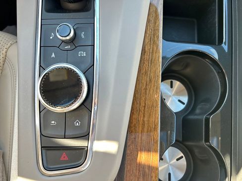 Certified 2023 Cadillac Escalade Sport Platinum image 31