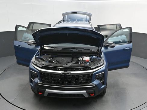 Used 2025 Chevrolet Traverse Z71 w/ Driver Confidence Package AWD/4WD image 47