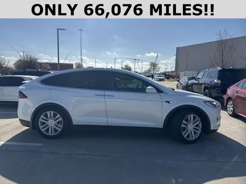 Used 2017 Tesla Model X 100D image 2