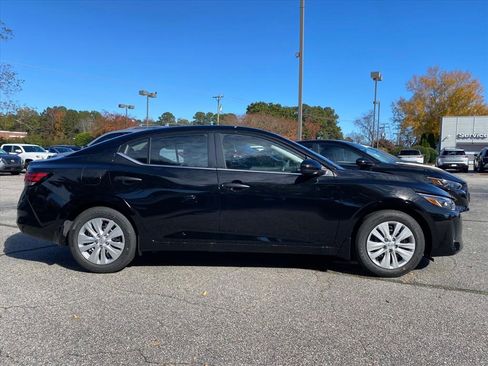 New 2025 Nissan Sentra S image 2