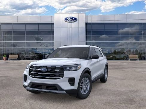 New 2026 Ford Explorer Active RWD image 2
