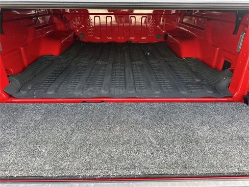 Used 2021 Jeep Gladiator Sport image 24