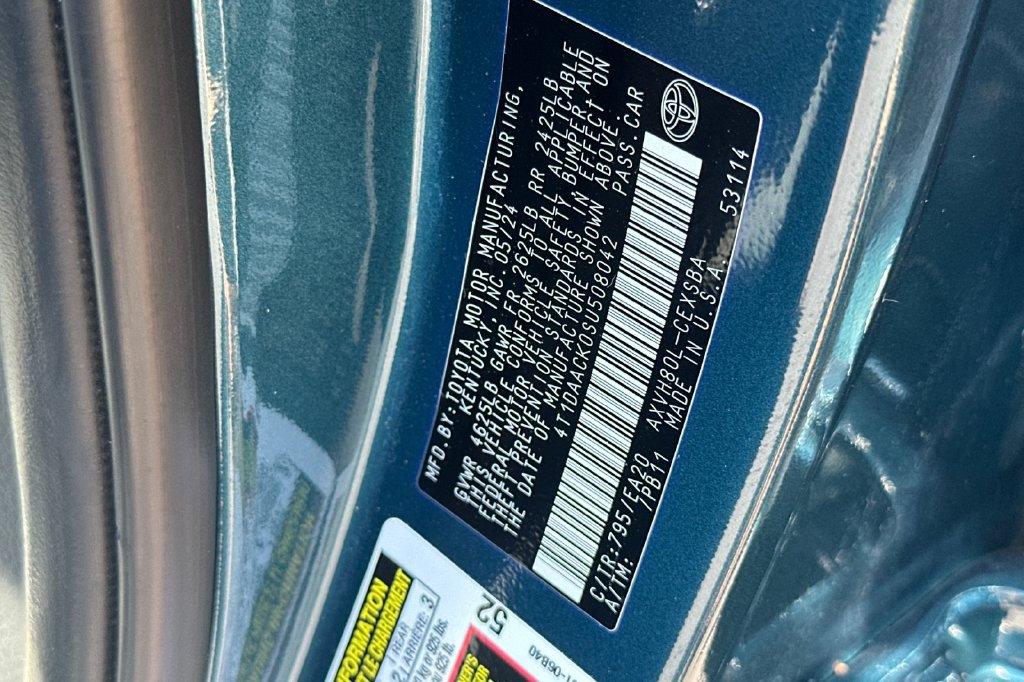 Used 2025 Toyota Camry SE FWD image 31