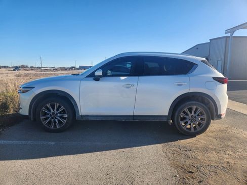 Used 2020 MAZDA CX-5 Grand Touring image 2