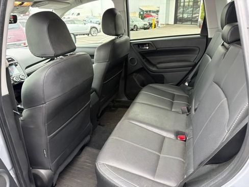 Used 2017 Subaru Forester 2.0XT Touring AWD/4WD image 5