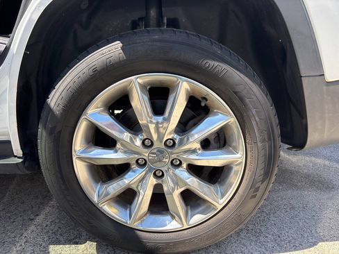 Used 2014 Jeep Cherokee Limited AWD/4WD image 14