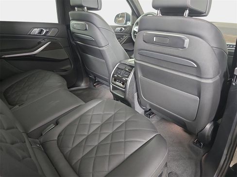 New 2026 BMW X7 xDrive40i image 10