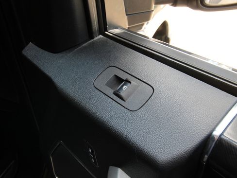 Used 2021 Ford F250 Platinum image 41