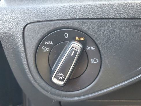 Used 2022 Volkswagen Atlas SE image 19