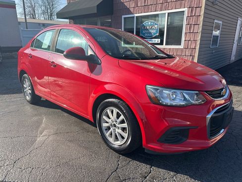 Used 2017 Chevrolet Sonic LT image 1