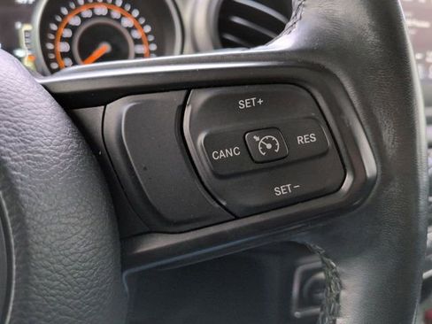 Used 2021 Jeep Gladiator Sport AWD/4WD image 14