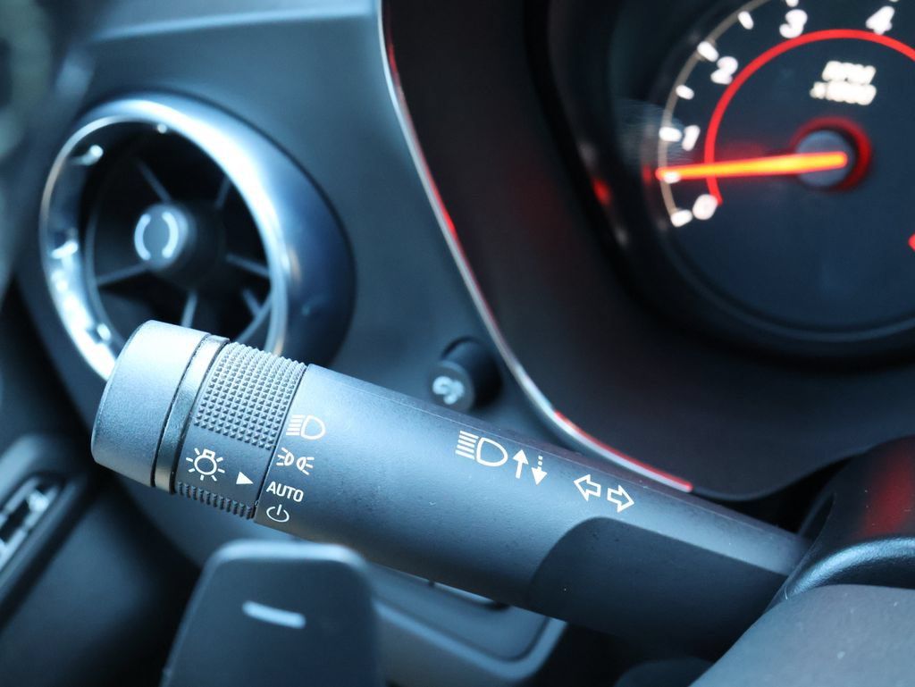 Used 2021 Chevrolet Camaro SS RWD image 14