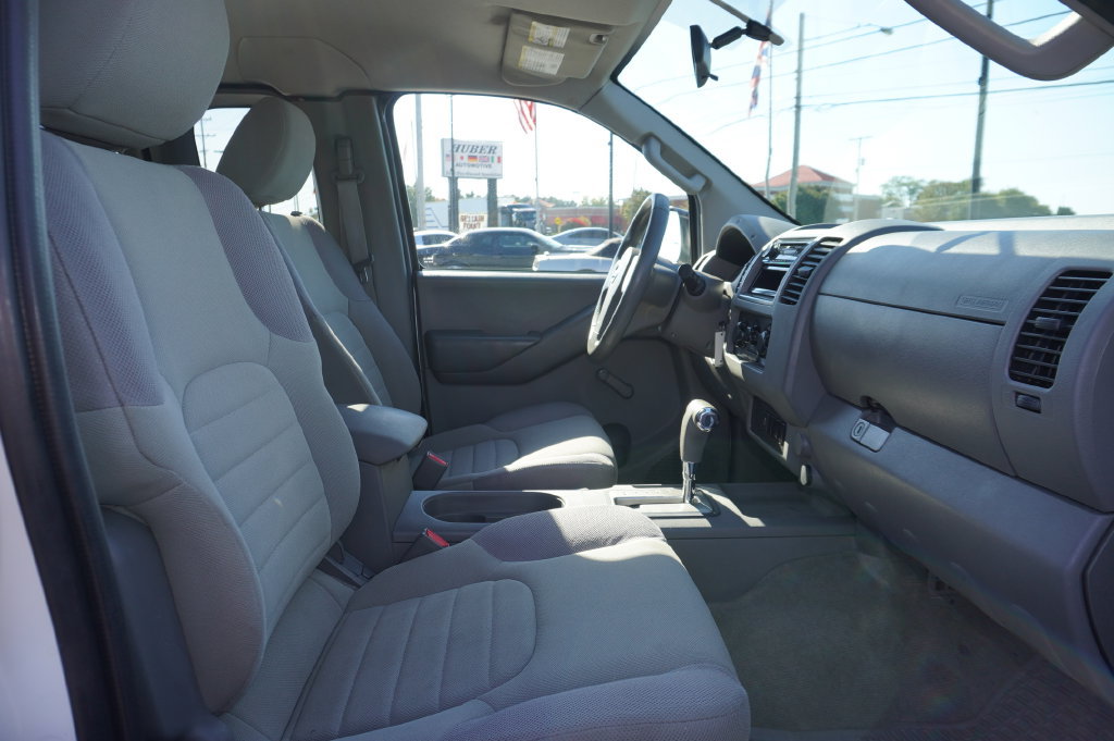 Used 2013 Nissan Frontier S RWD image 27