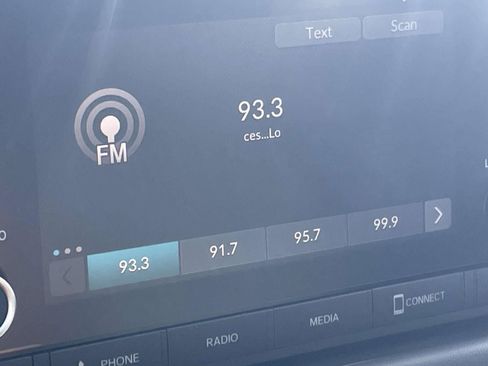 Used 2025 Honda HR-V Sport image 26