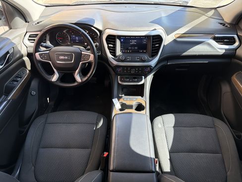 Used 2020 GMC Acadia SLE w/ Driver Convenience Package FWD image 10