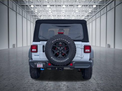 Used 2023 Jeep Wrangler Unlimited w/ Cold Weather Group AWD/4WD image 11