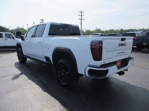 Certified 2025 GMC Sierra 2500 AT4 w/ AT4 Premium Plus Package AWD/4WD image 11
