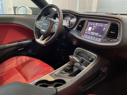 Used 2020 Dodge Challenger SRT Hellcat Redeye RWD image 36