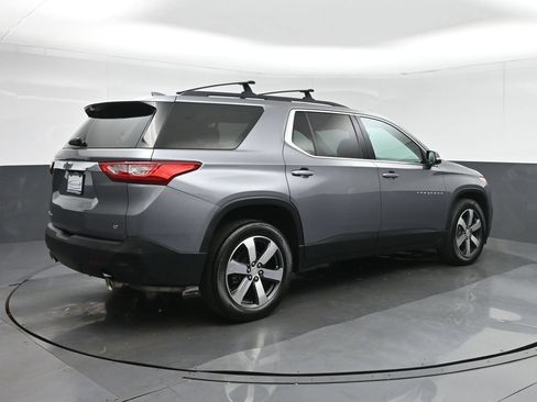 Used 2020 Chevrolet Traverse LT w/ LT Premium Package AWD/4WD image 7