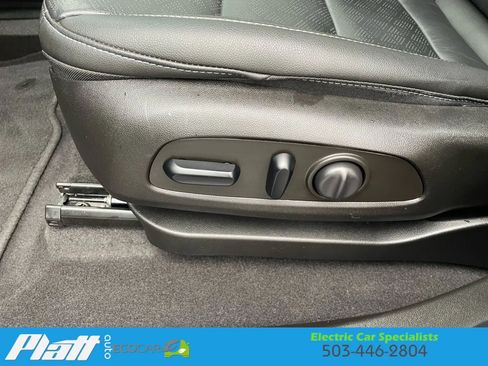 Used 2022 Chevrolet Bolt LT w/ Infotainment Package image 23