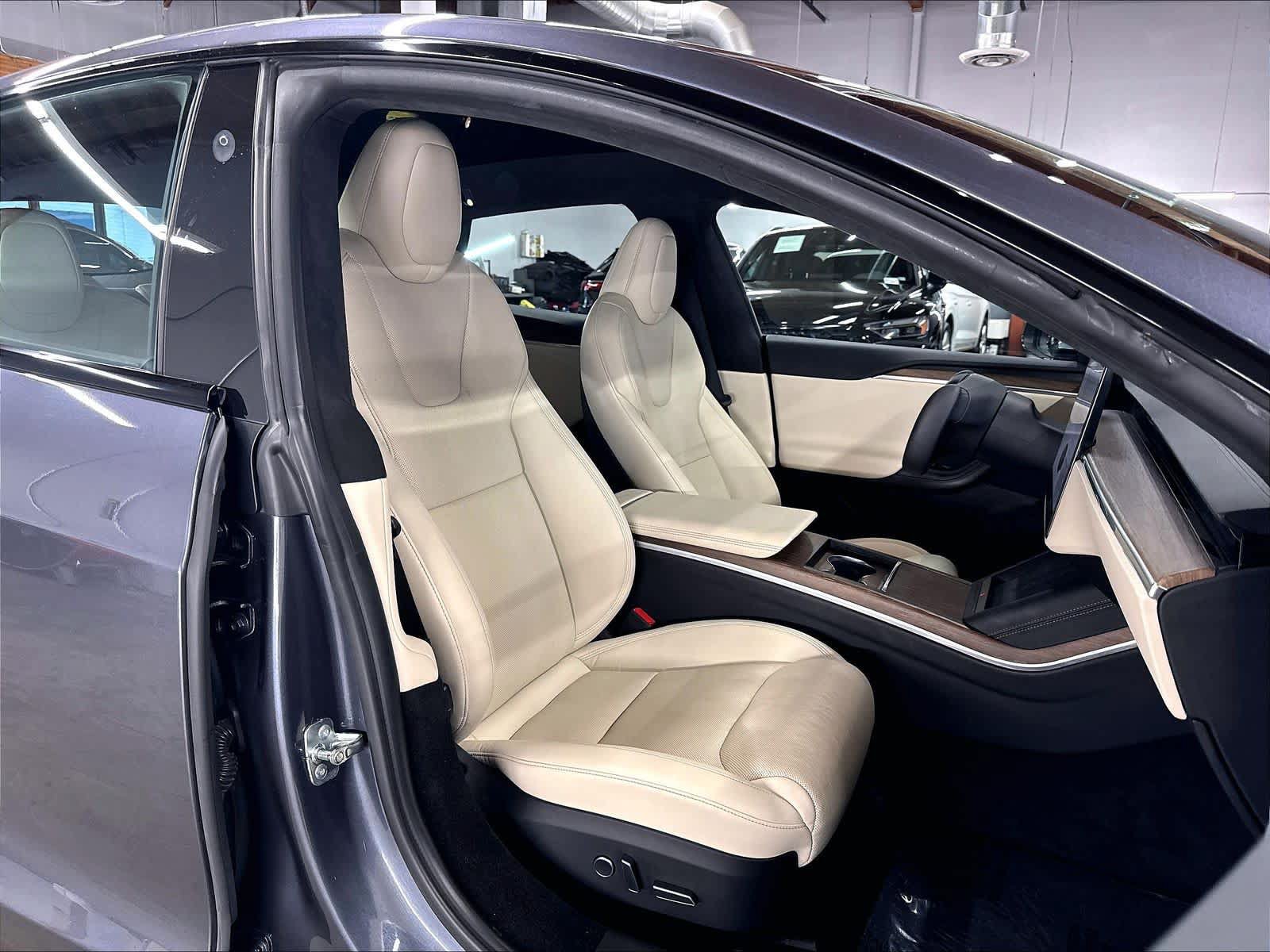Used 2022 Tesla Model S AWD/4WD image 9