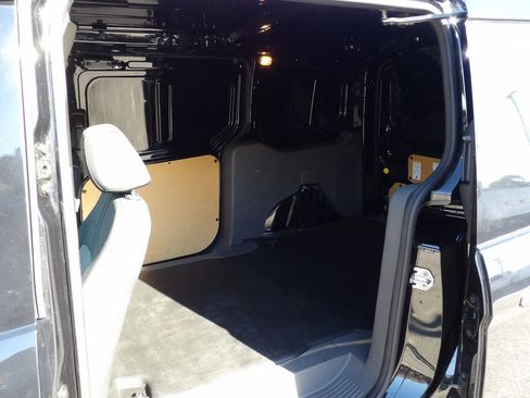 Used 2022 Ford Transit Connect XL image 29