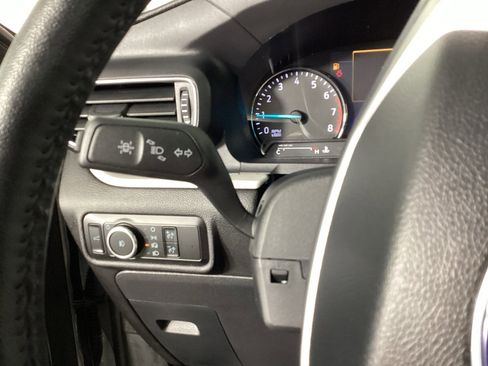 Used 2023 Ford Explorer XLT w/ Equipment Group 202A AWD/4WD image 23