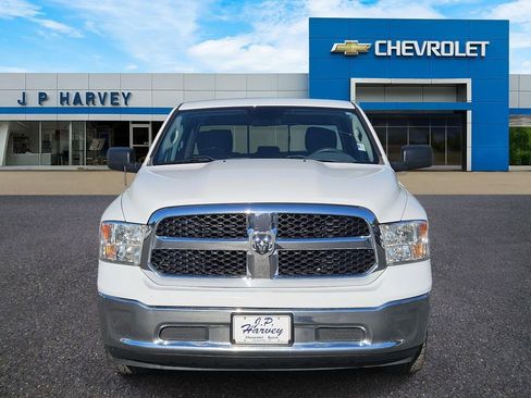 Used 2020 RAM 1500 Classic SLT image 2