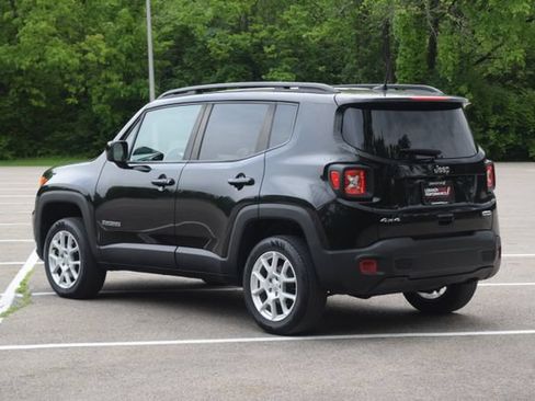 Used 2019 Jeep Renegade Latitude w/ Cold Weather Group AWD/4WD image 21