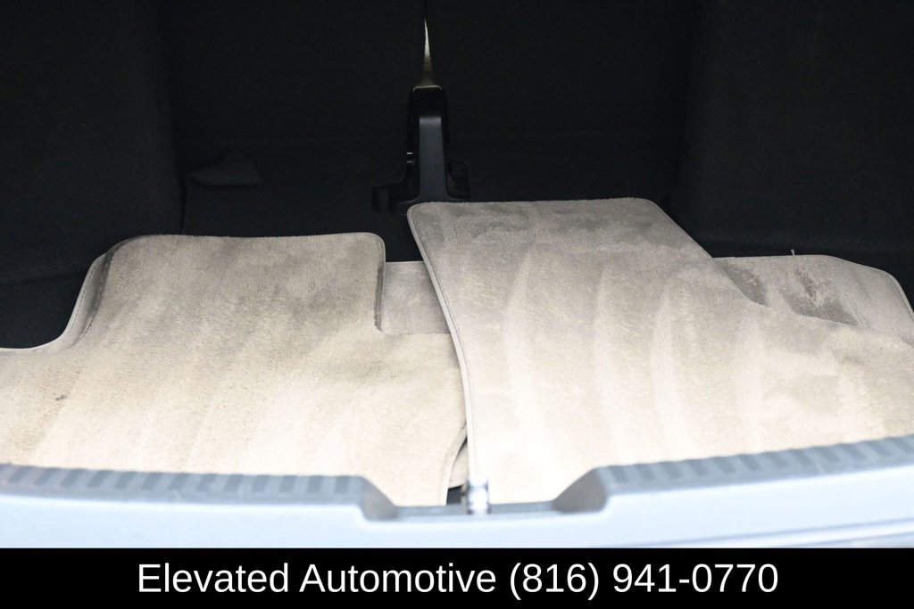 Used 2015 Volkswagen Beetle TDI FWD image 13
